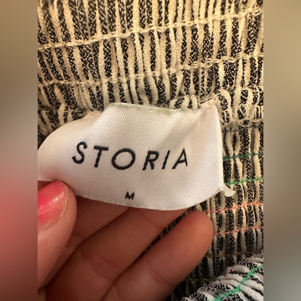 NWOT STORIA KNIT BANDAGE MINI SKIRT - Size Medium SKU:375 - Picture 2 of 5